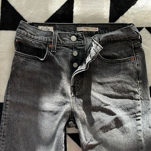 Levi’s Wedgie fit jeans